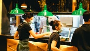 Creating a Strong Team: Tips for Successful Restaurant Staffing